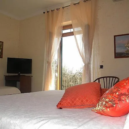 Sleeps 20 Pool Air Con Wifi Villa