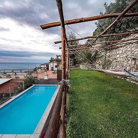 Sleeps 20 Pool Air Con Wifi Villa